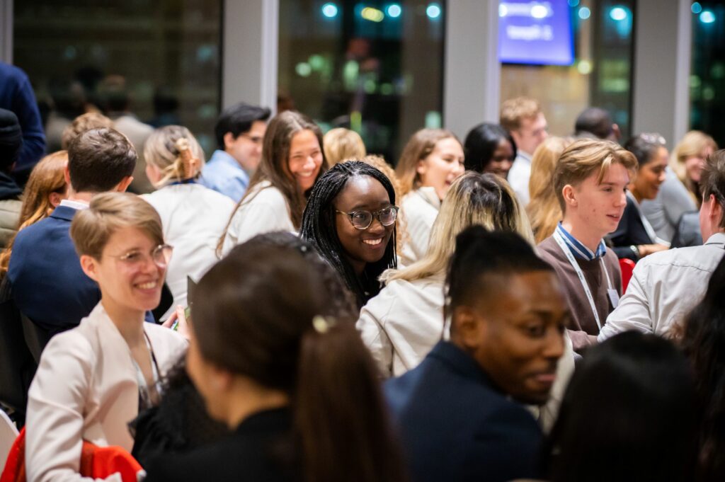 Join the Young MCA for an in-person communications masterclass with Simon Bucknall in Manchester.

Crafting a truly impactful message may sound simple… But that doesn’t mean that it’s easy.